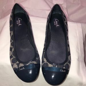 Coach flats